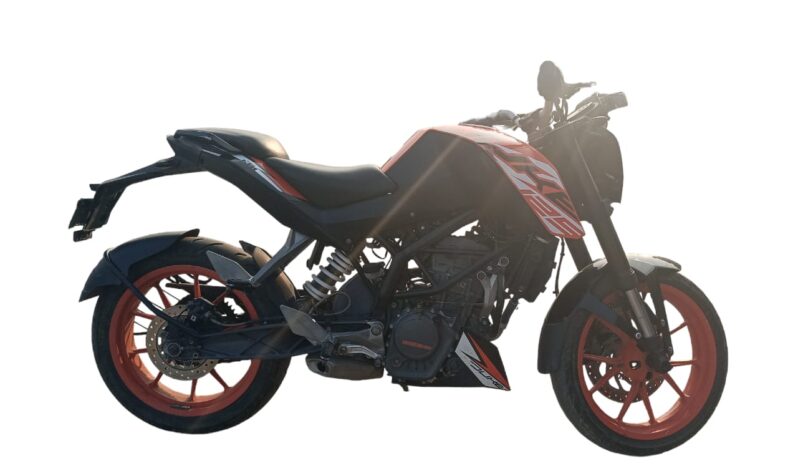 
								KTM DUKE full									