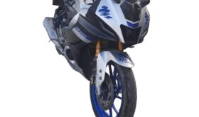 YAMAHA R15