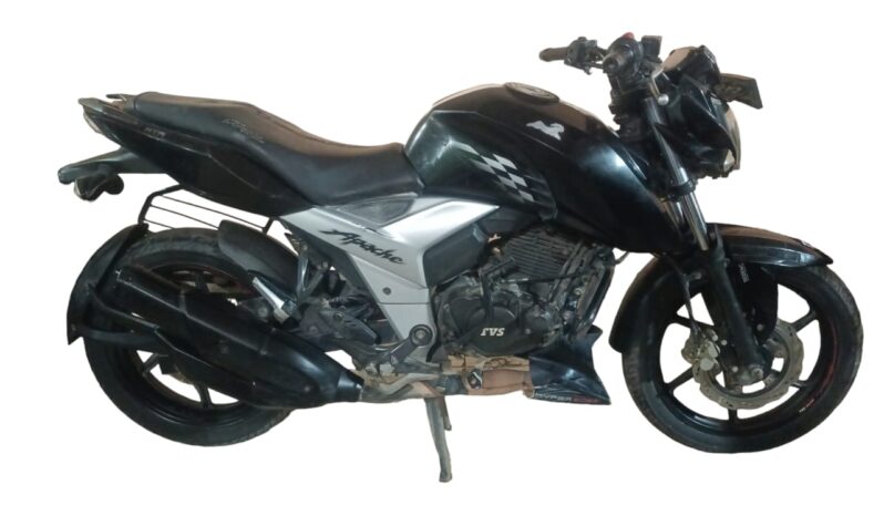 
								TVS APACHE RTR full									