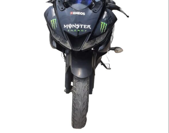 
								YAMAHA SPORTS R15 full									