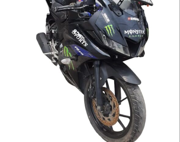 
								YAMAHA SPORTS R15 full									