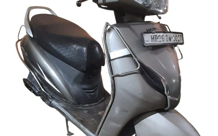 
								HONDA ACTIVA 5G full									