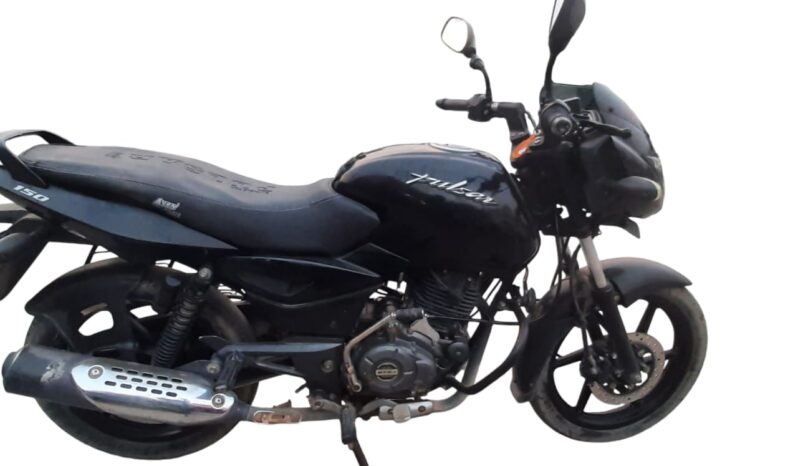 
								BAJAJ PULSAR 150 full									
