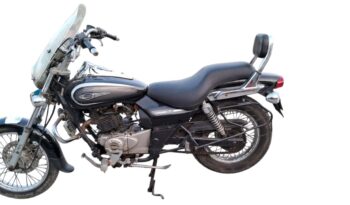 
										BAJAJ AVENGER 160 full									