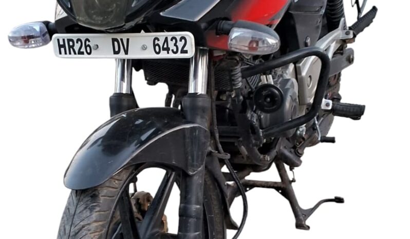 
								BAJAJ PULSAR 220F full									